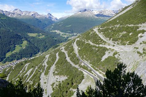 strada prada cancano|Dei laghi alpini perfetti per correre in uno scenario unico.